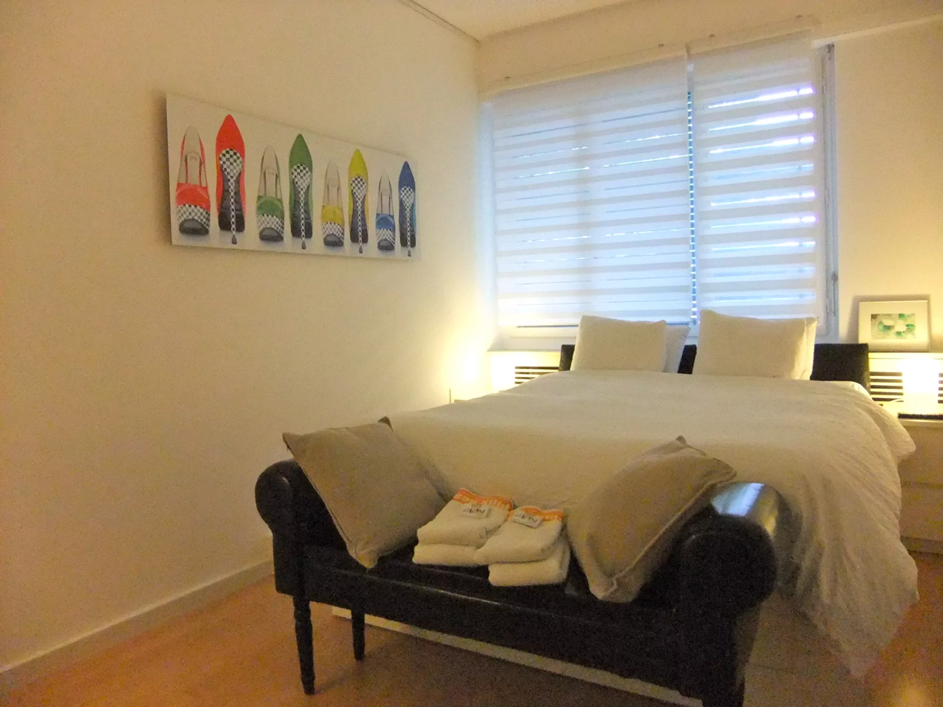 yellow-room-4